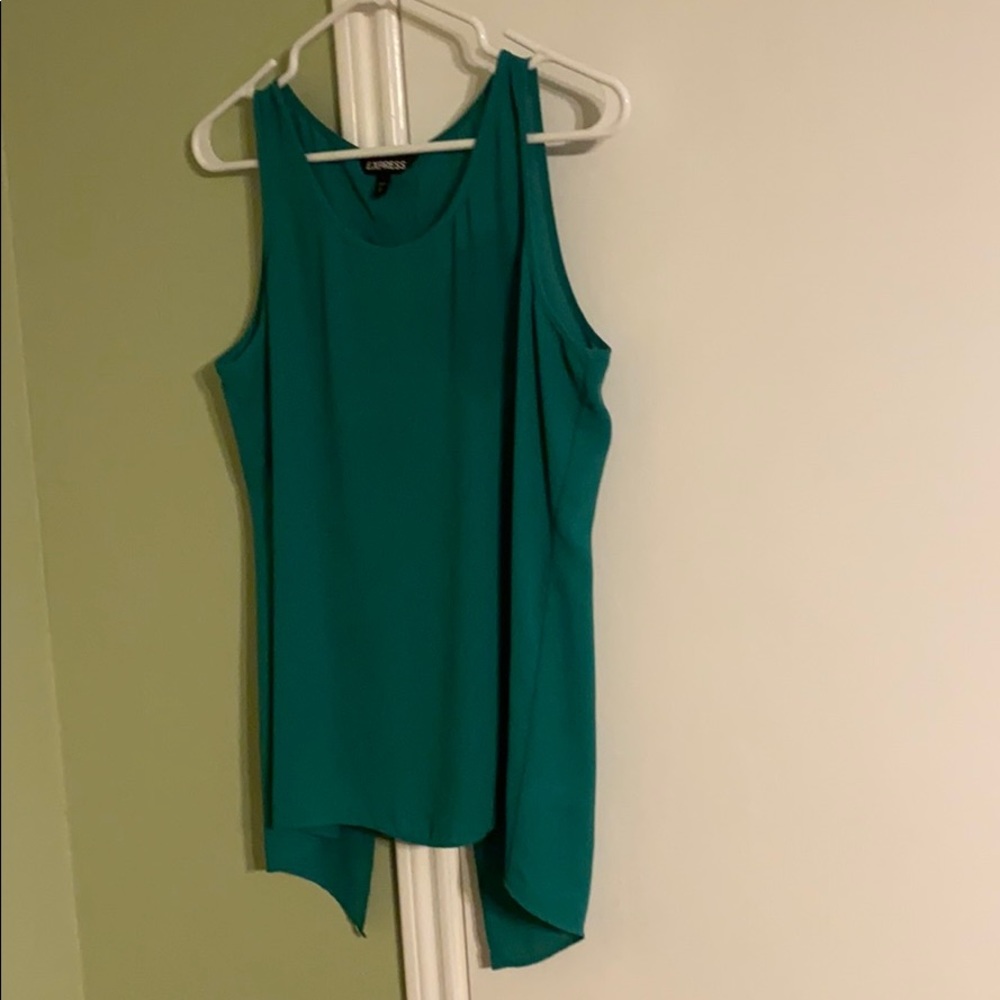 Green sleeveless shirt